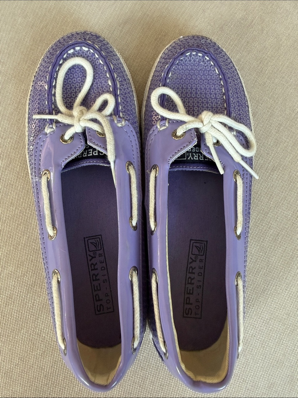 Girls Sperry Lavender Biscayne 1 Eye Boat Shoes with sequins.